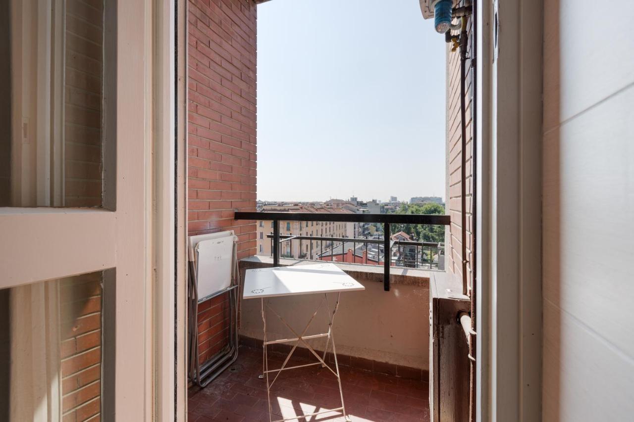 Milano - Roomy Apartment 300 M From M3 Affori Fn! Bagian luar foto