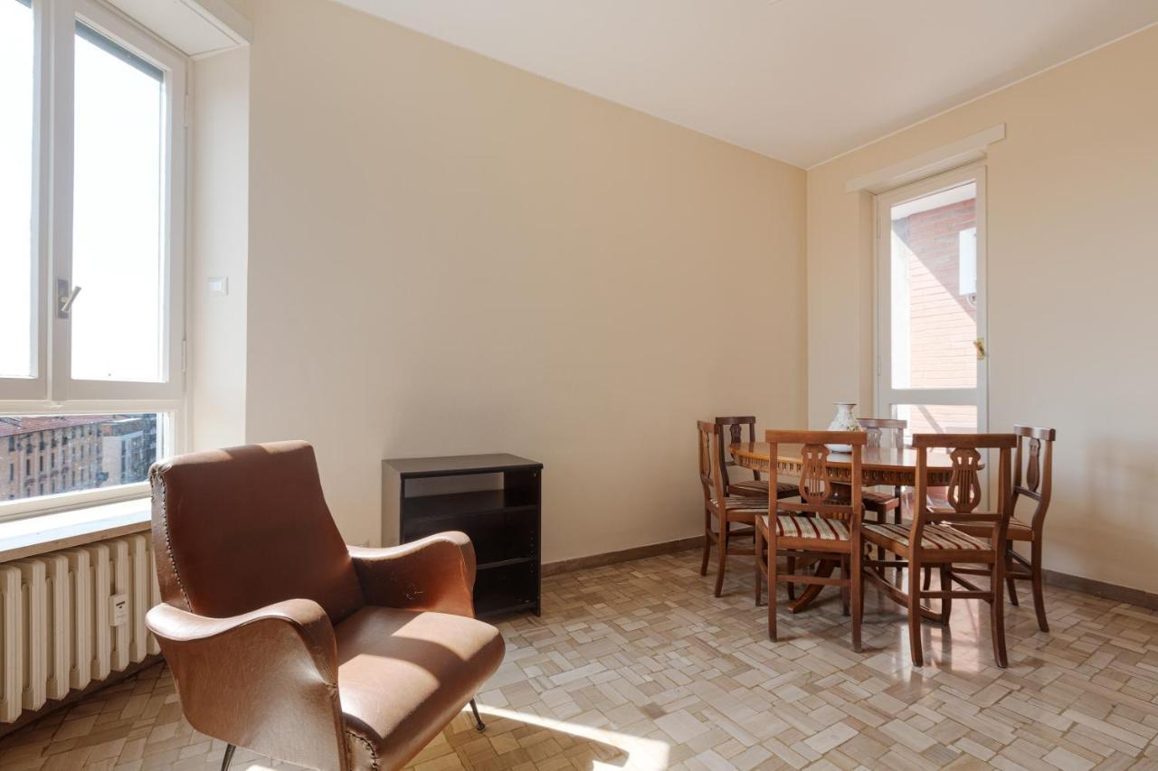 Milano - Roomy Apartment 300 M From M3 Affori Fn! Bagian luar foto